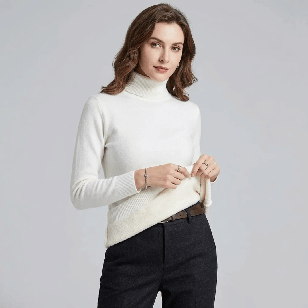Suéter Feminino Gola Alta Peluciado